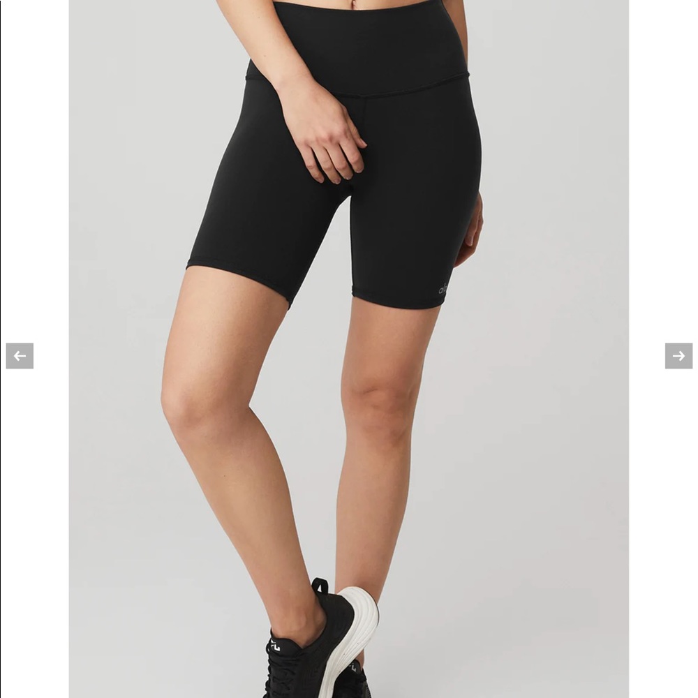 ALO 7" HIGH-WAIST AIRBRUSH BIKER SHORT